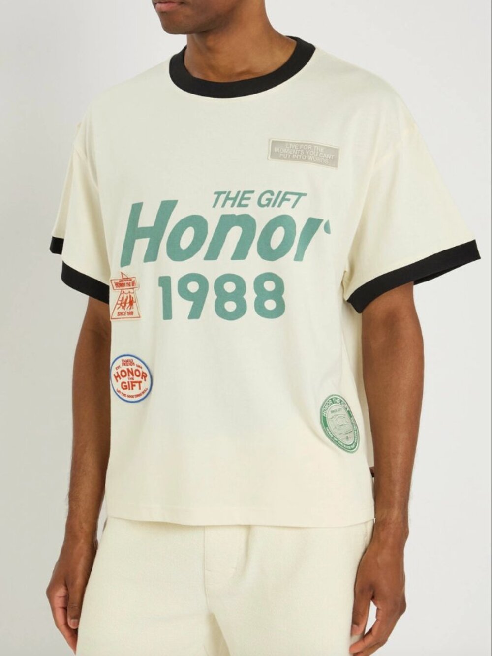 Honor The Gift Applique Cotton T-shirt White - Small